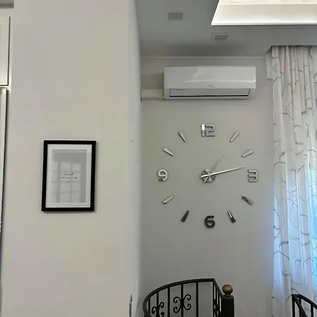 Stella Apartment *